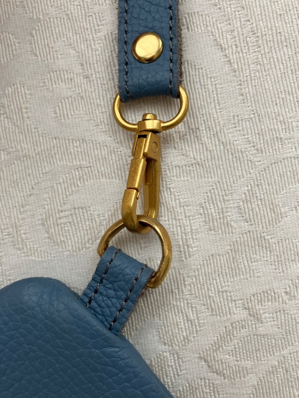 Abby Alley Sling Bag in Blue Leather Crossbody Single Strap - Picture 4 of 6